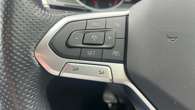 Volkswagen Passat 1.5 TSI EVO R-Line 4dr DSG Petrol Saloon